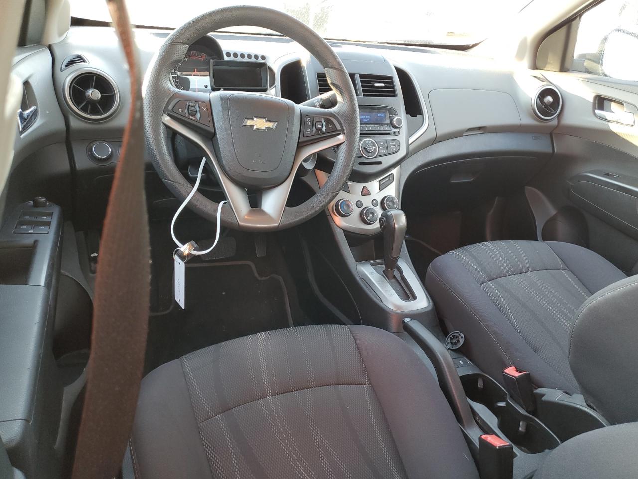 2013 Chevrolet Sonic - Image 8