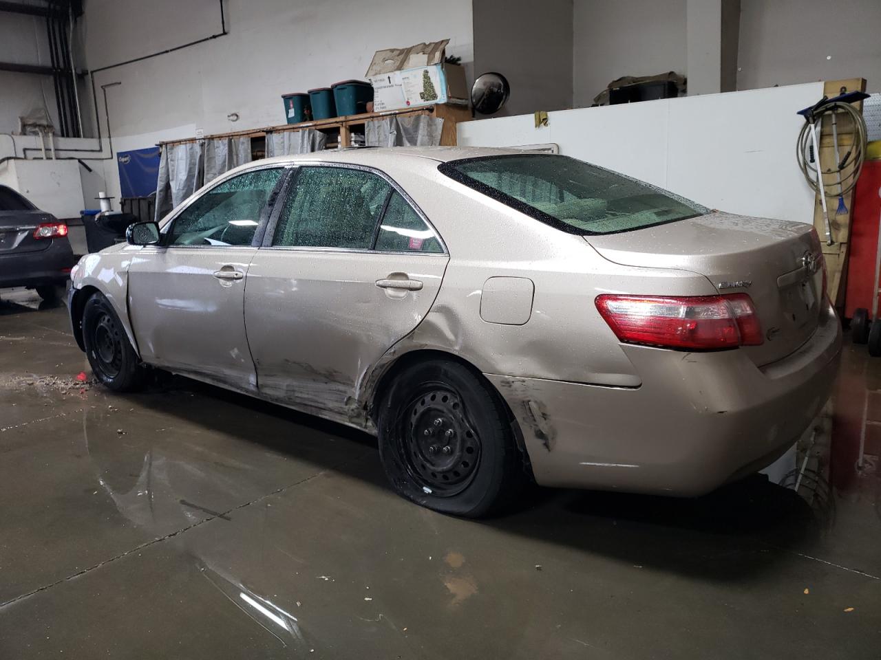 2009 Toyota Camry - Image 2