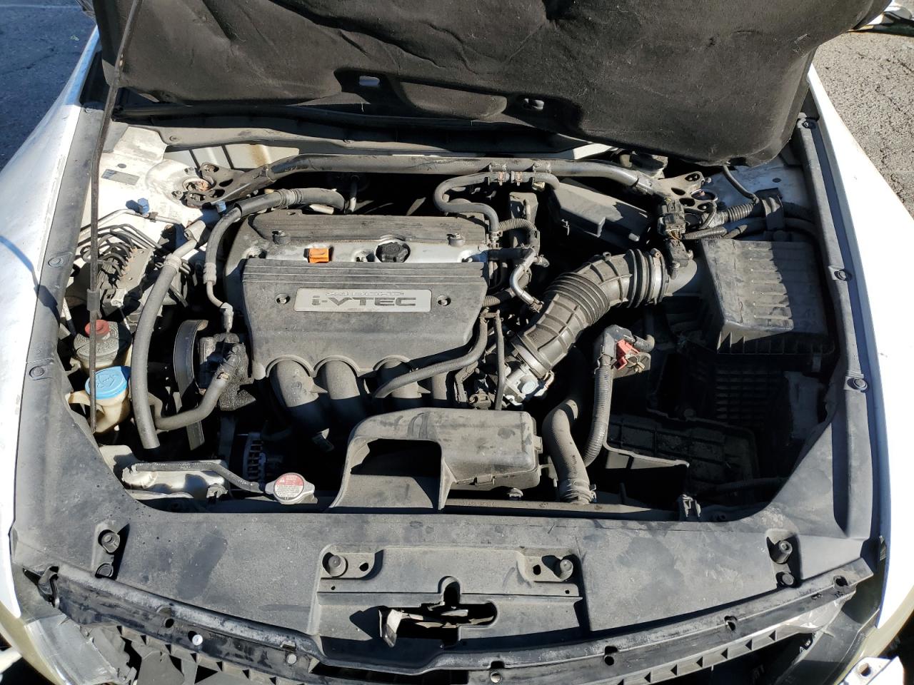 2009 Honda Accord - Image 11