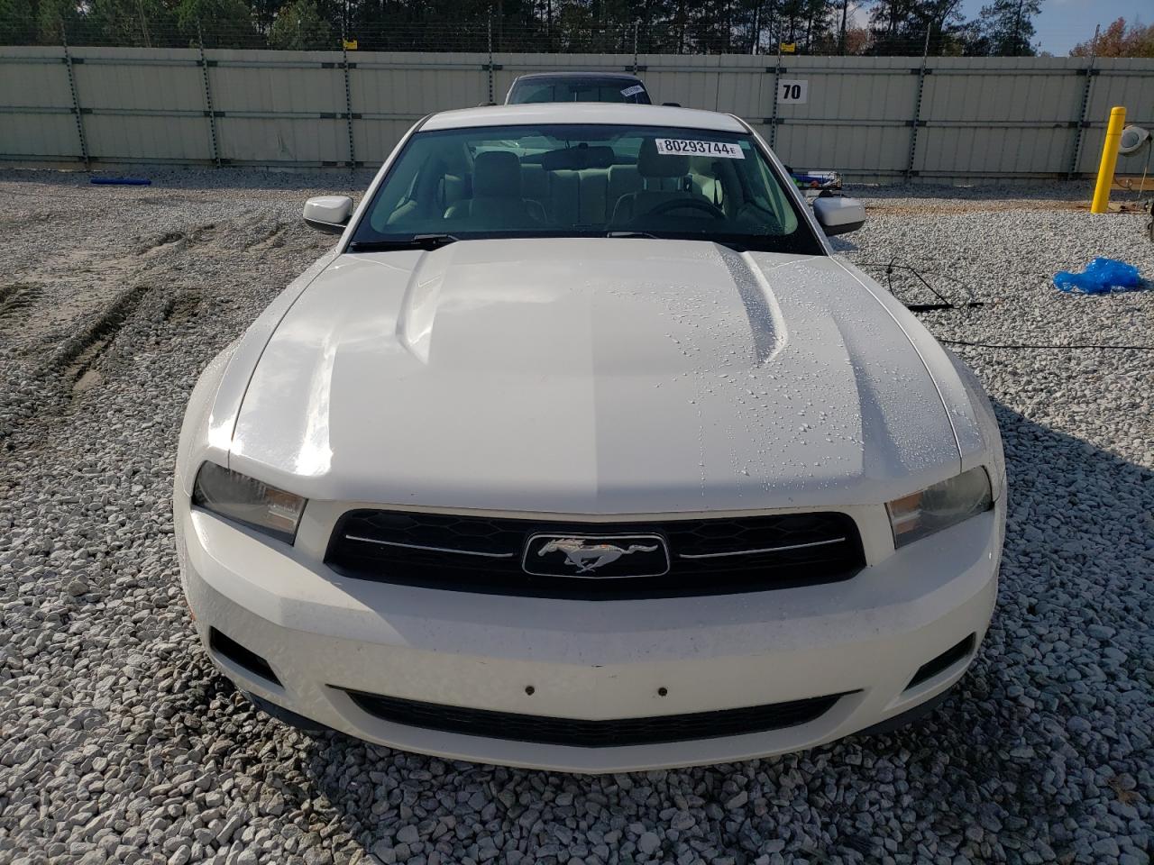 2010 Ford Mustang - Image 5