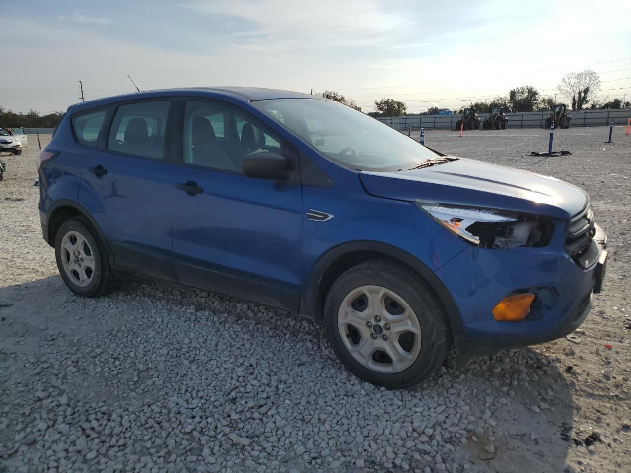 VIN 1FMCU0F70HUE96276 2017 FORD ESCAPE no.4