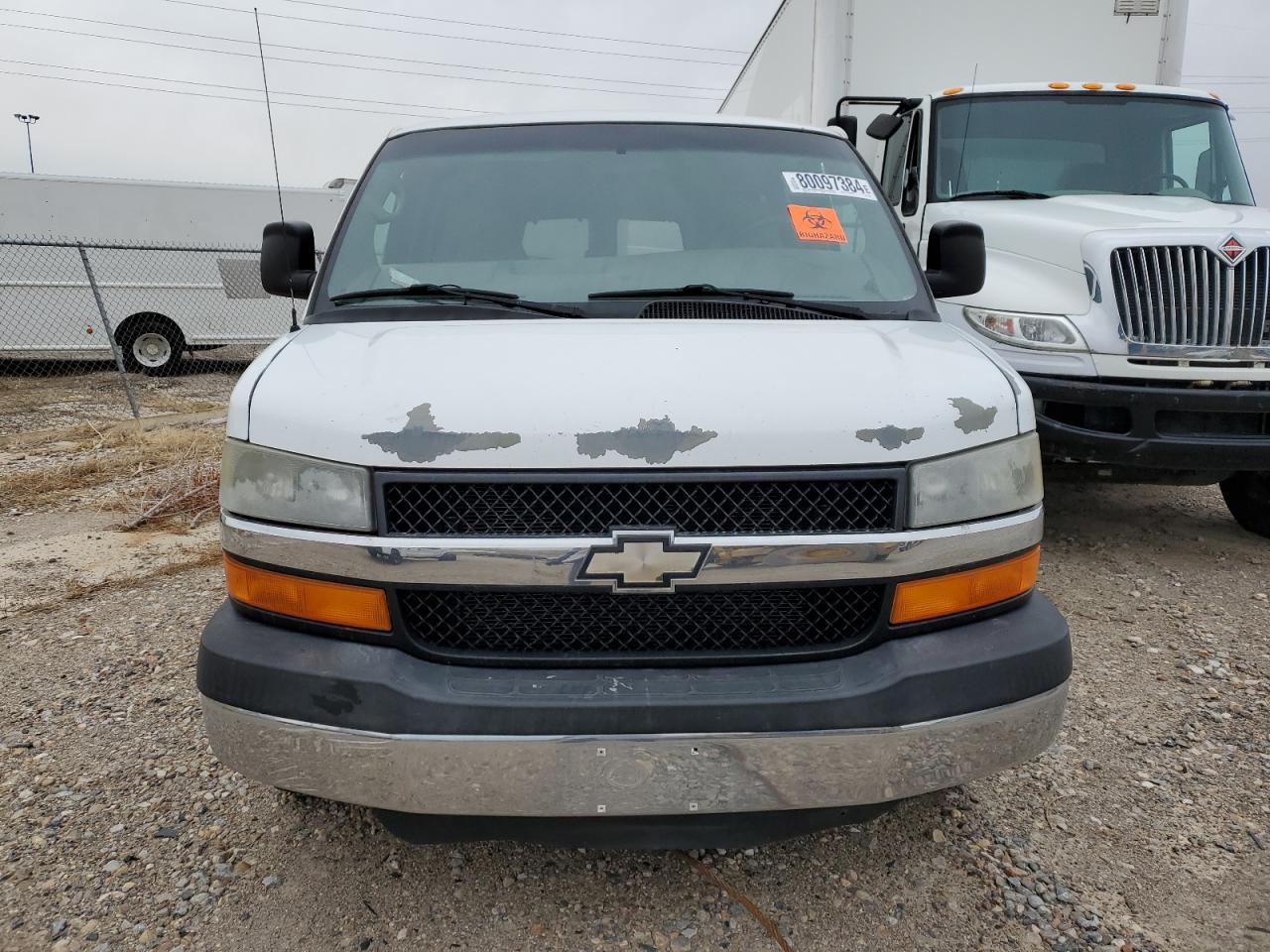 2008 Chevrolet Express - Image 5