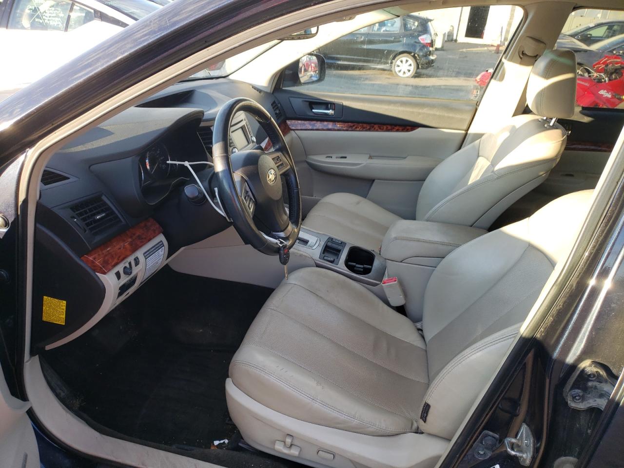 2012 Subaru Outback - Image 7