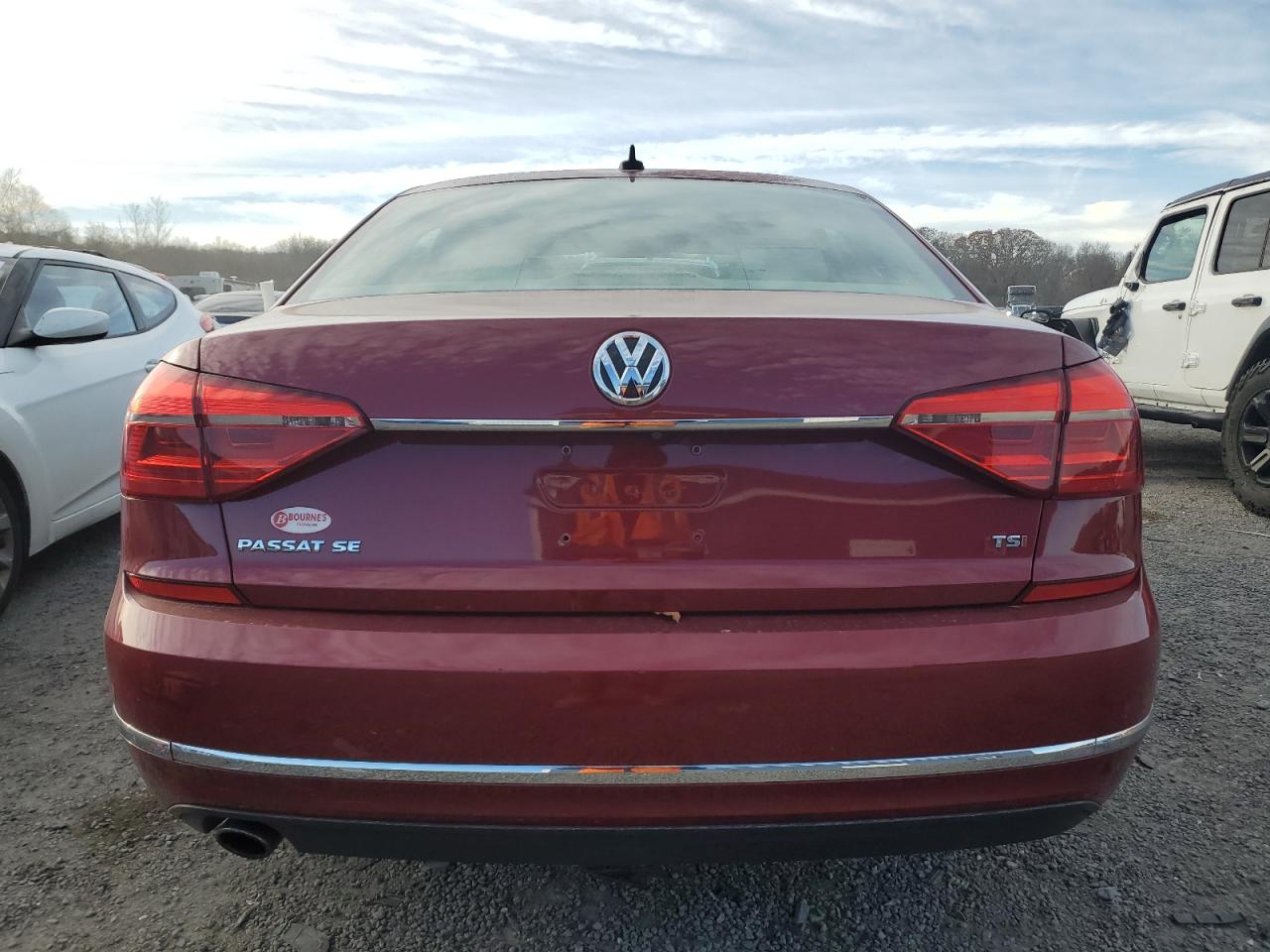 2016 Volkswagen Passat - Image 6