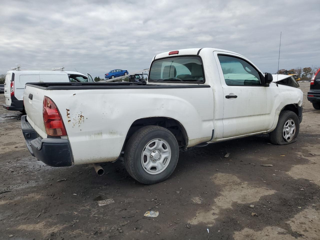 2014 Toyota Tacoma - Image 3