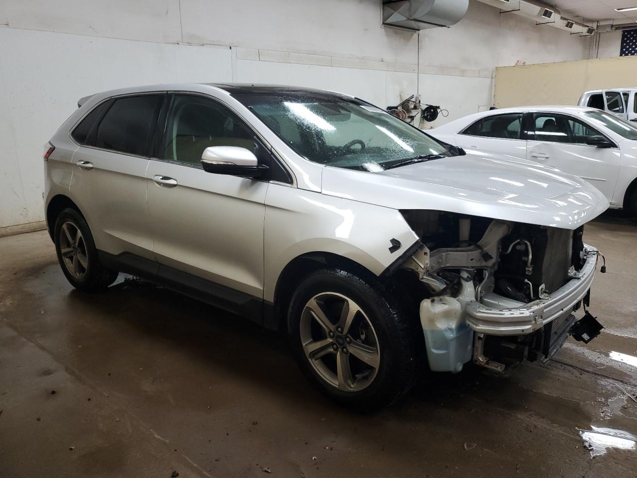 2019 Ford Edge - Image 4