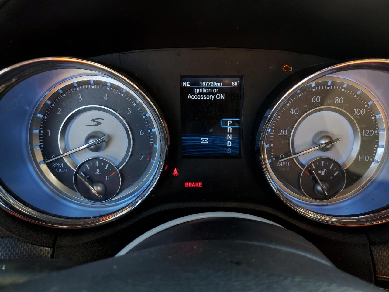 2014 Chrysler 300 - Image 9