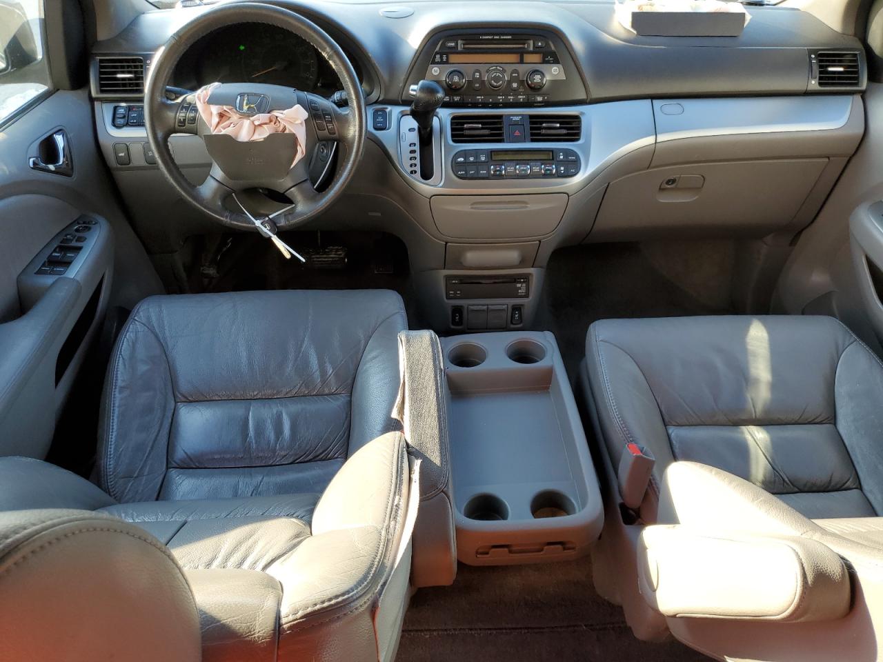 2010 Honda Odyssey - Image 8