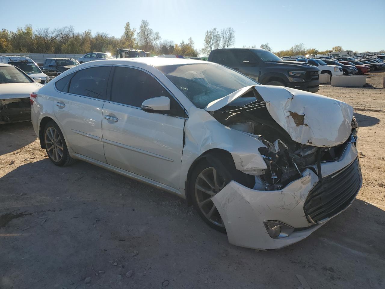 2014 Toyota Avalon - Image 4