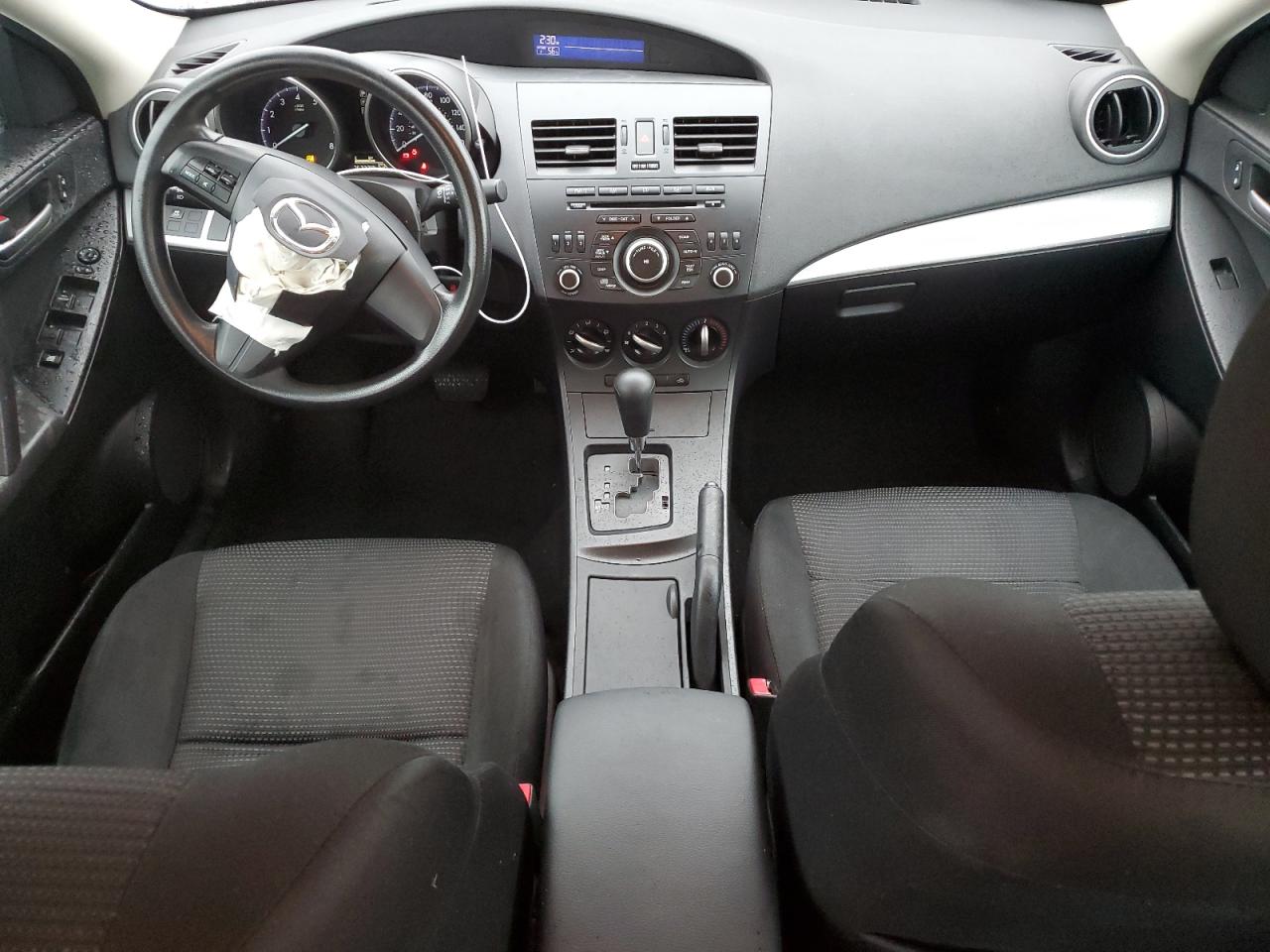 2012 Mazda 3 - Image 8
