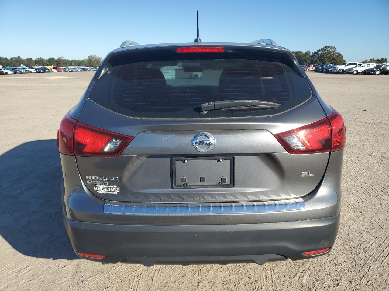 2017 Nissan Rogue Sport S VIN: JN1BJ1CP0HW020989 Lot: 81776484