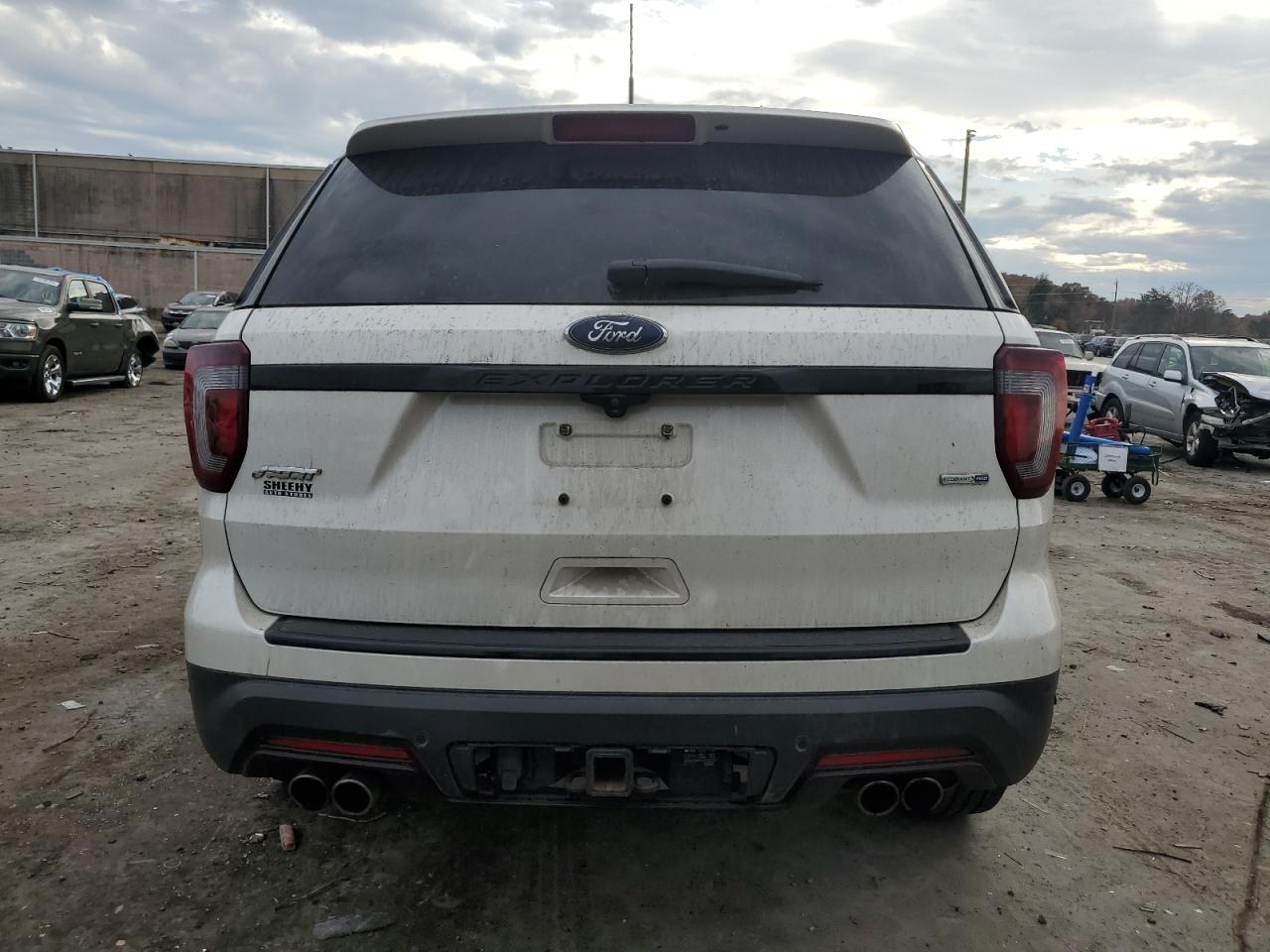 2018 Ford Explorer - Image 6