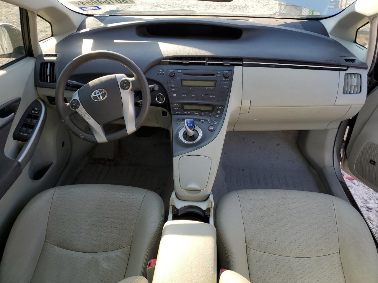2011 Toyota Prius - Image 8