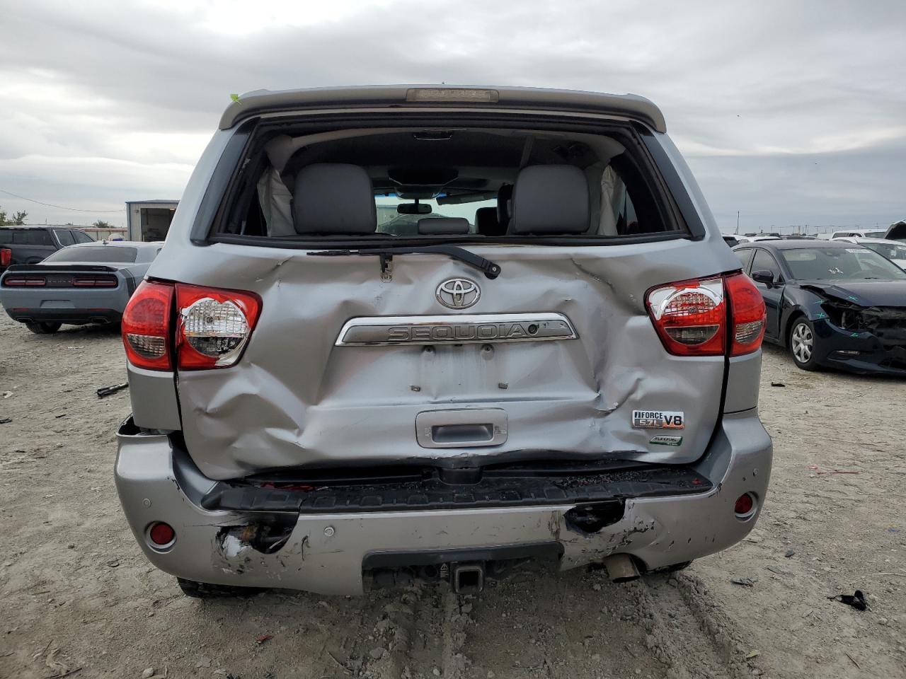 VIN 5TDJW5G17FS112959 2015 TOYOTA SEQUOIA no.6