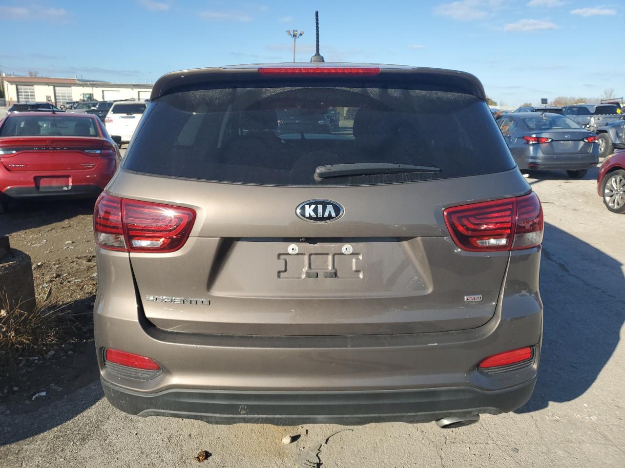 2019 Kia Sorento L VIN: 5XYPG4A37KG563943 Lot: 79694644