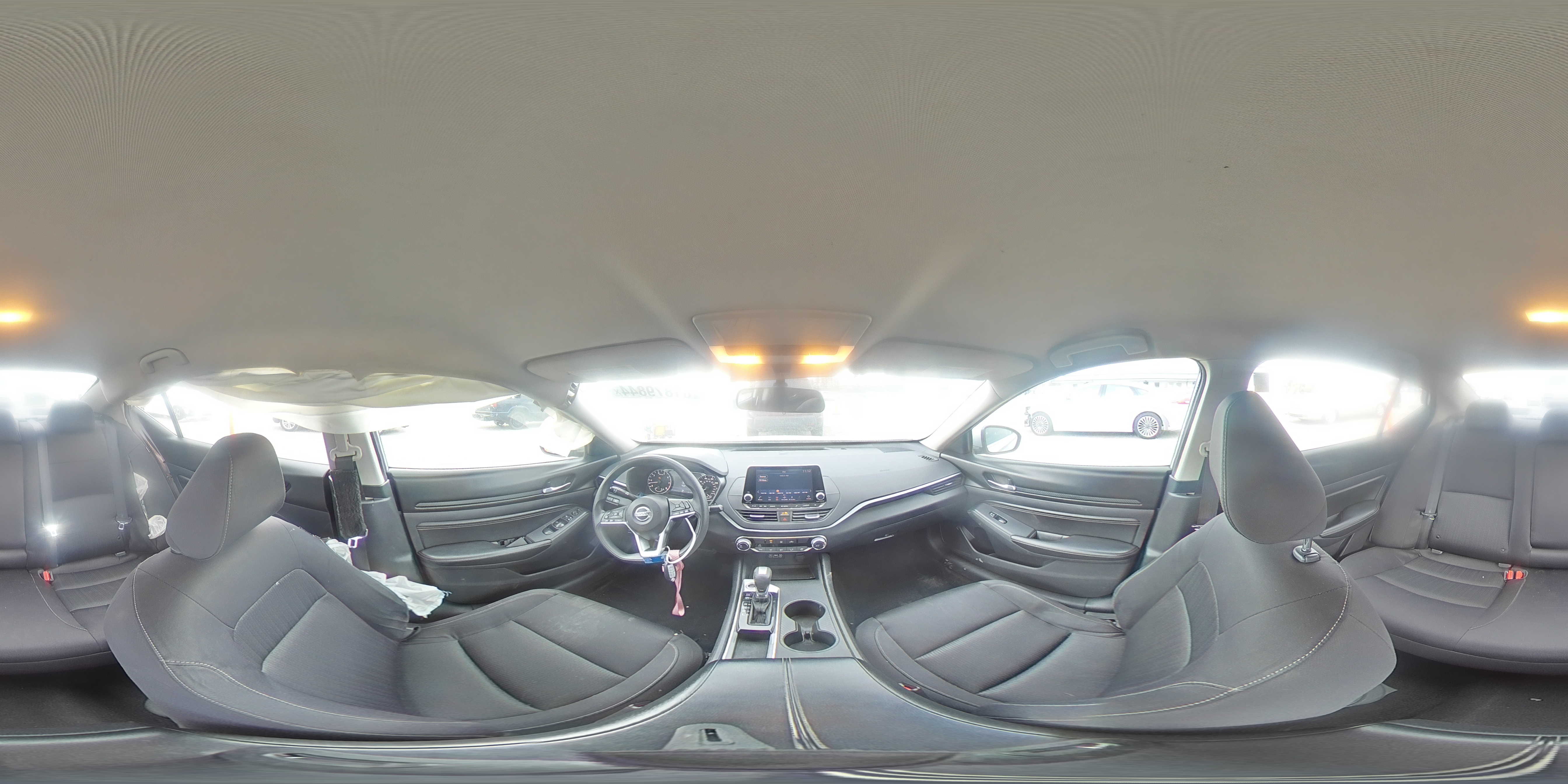 2019 Nissan Altima - Image 13