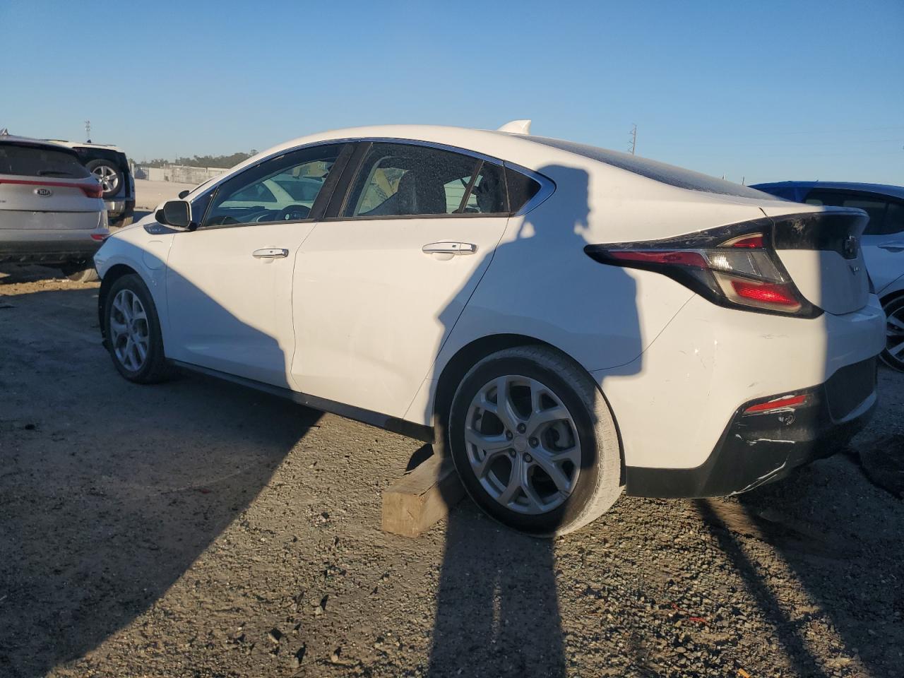 2018 Chevrolet Volt - Image 2
