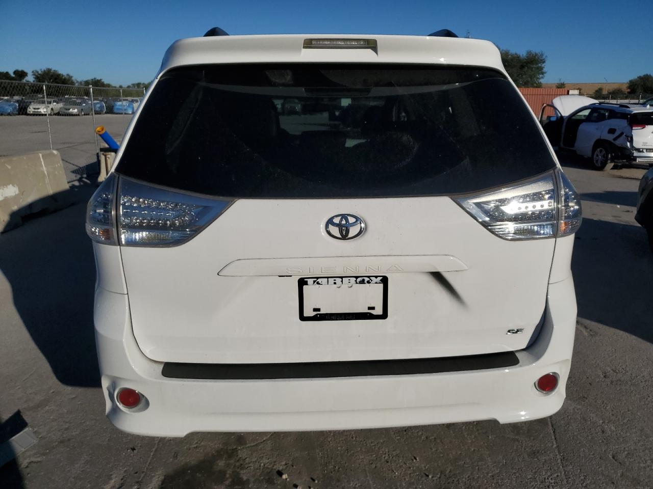 VIN 5TDXK3DCXDS319648 2013 TOYOTA SIENNA no.6