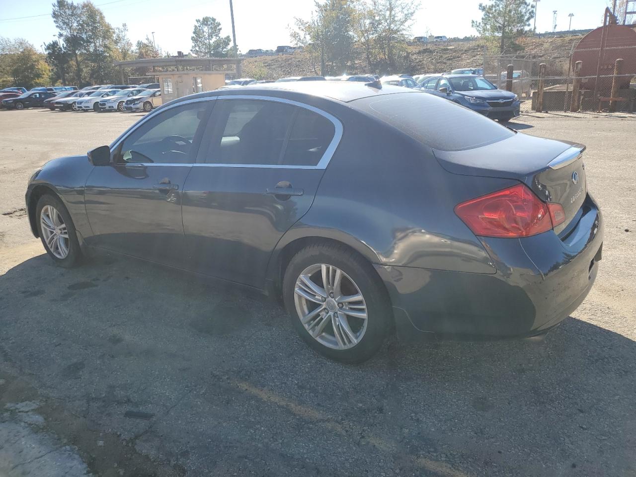 2011 Infiniti G - Image 2