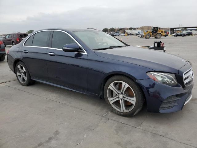 Sedans MERCEDES-BENZ E-CLASS 2017 Granatowy