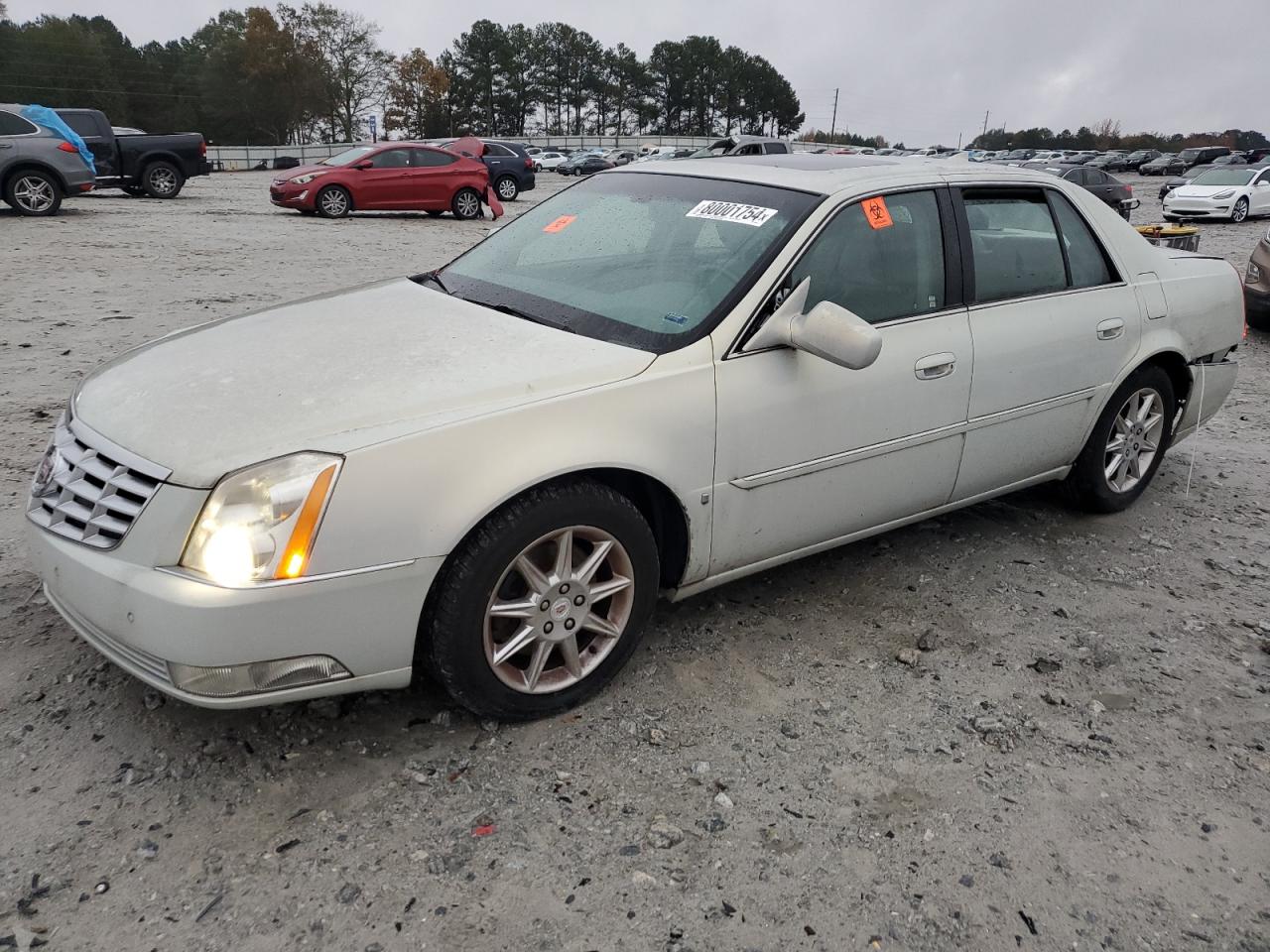 2010 Cadillac DTS - Image 1