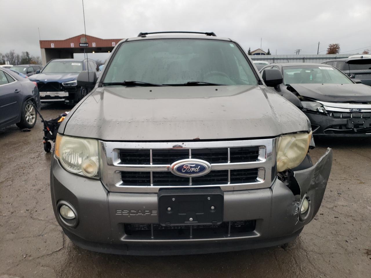 2010 Ford Escape - Image 5
