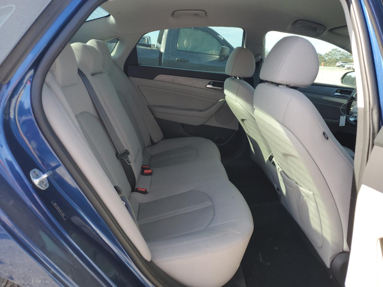 2018 Hyundai Sonata - Image 10