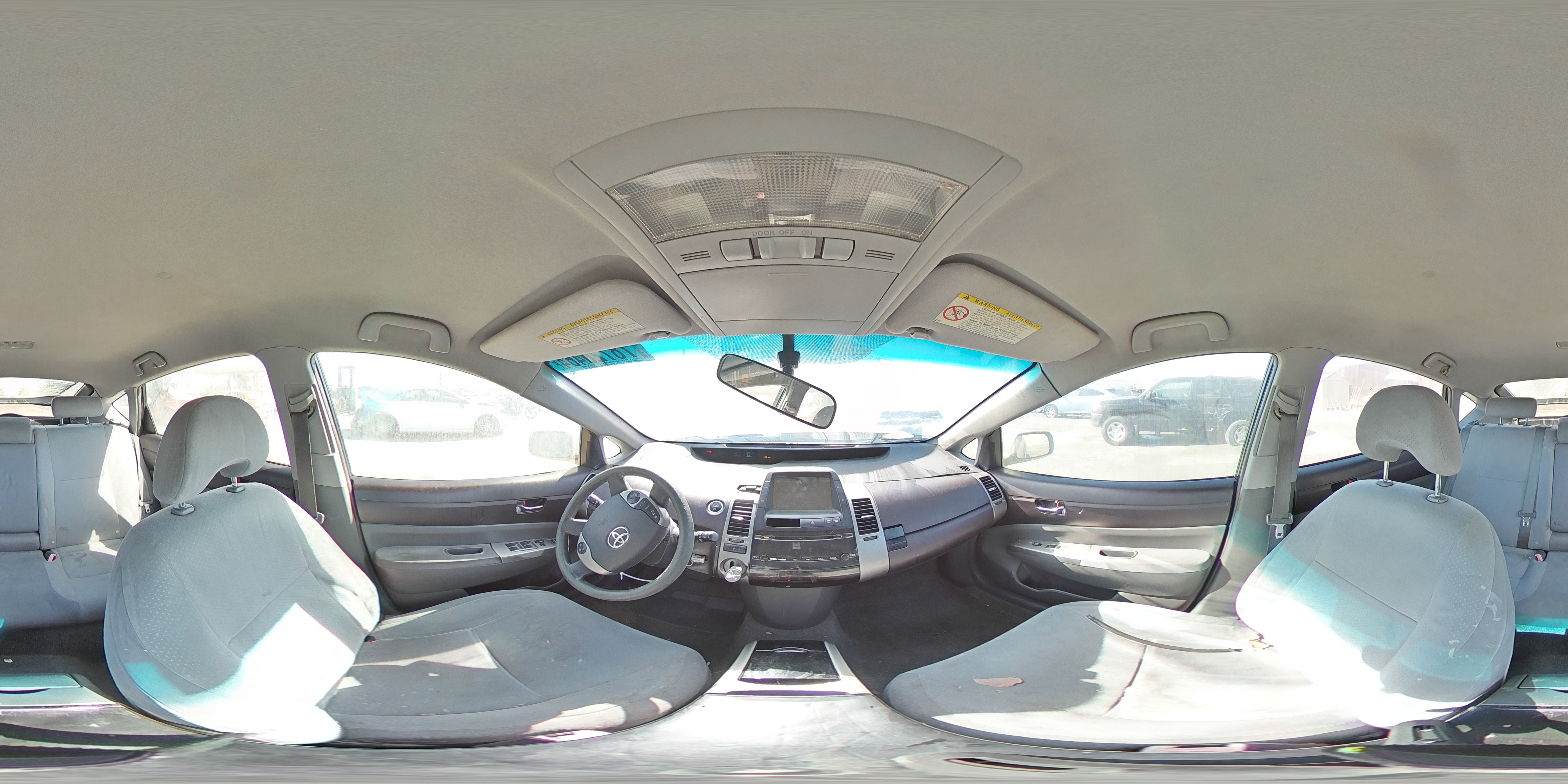 2005 Toyota Prius - Image 13