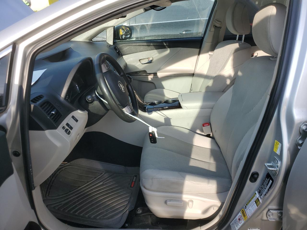 2010 Toyota Venza - Image 7