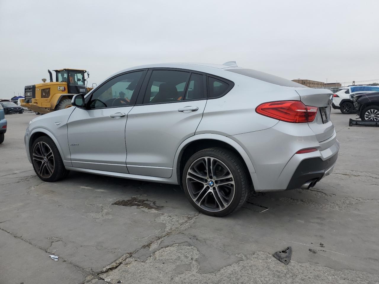 VIN 5UXXW5C55G0N91601 2016 BMW X4 no.2