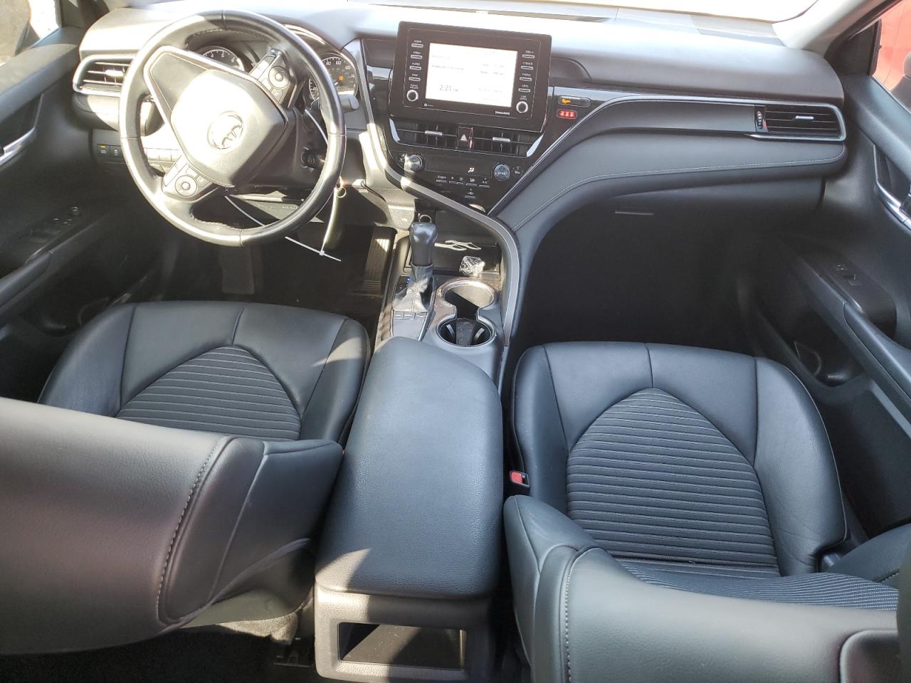 2022 Toyota Camry - Image 8
