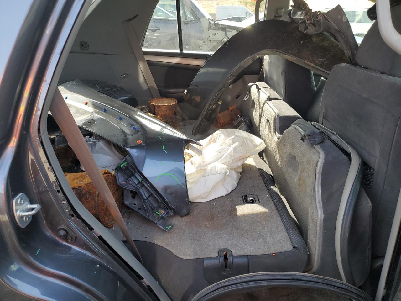 2005 Toyota 4Runner - Image 10