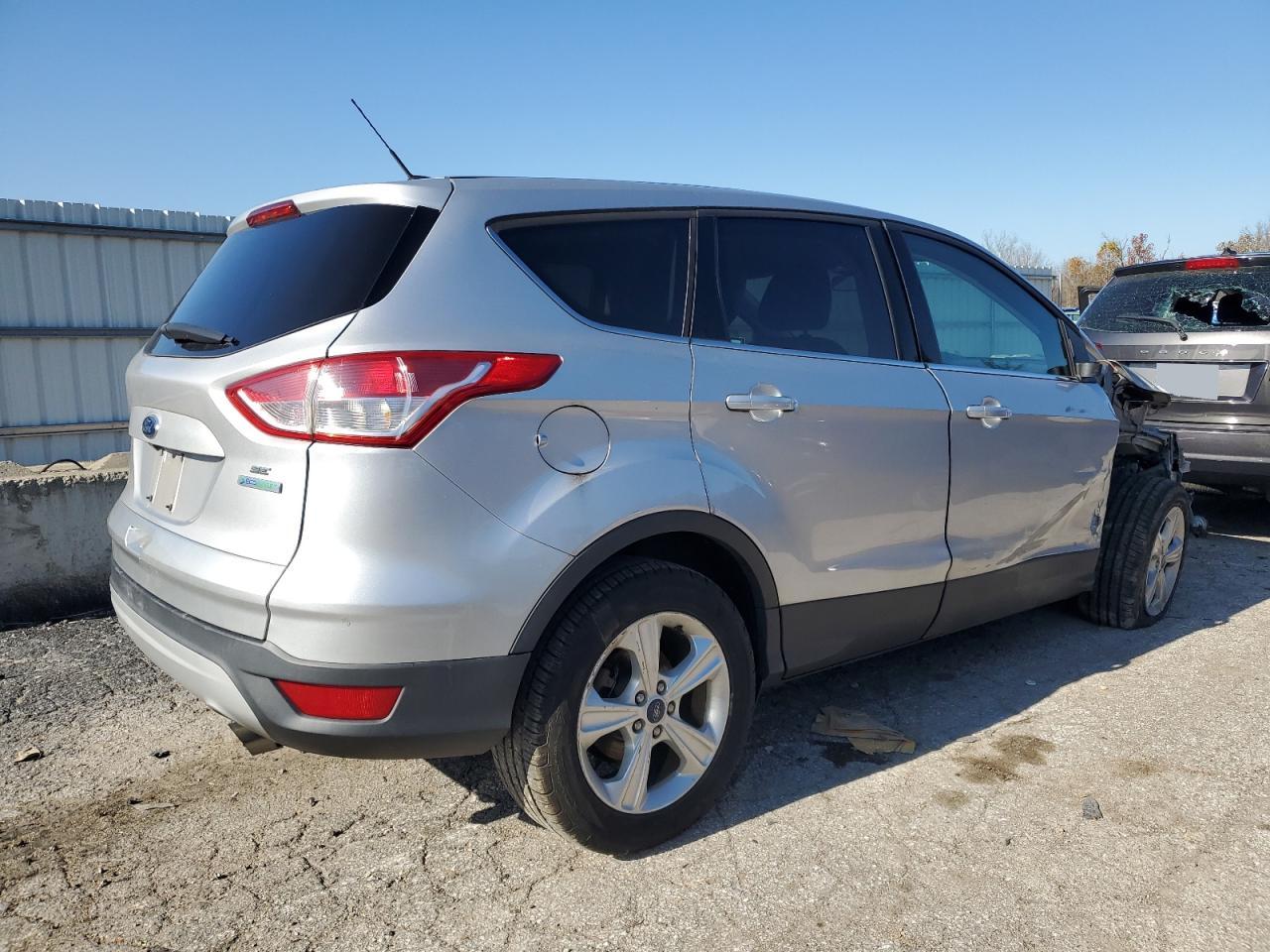 2015 Ford Escape - Image 3