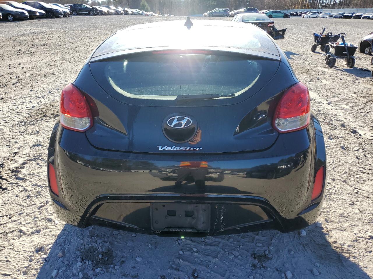 2013 Hyundai Veloster VIN: KMHTC6AD8DU151106 Lot: 81426504