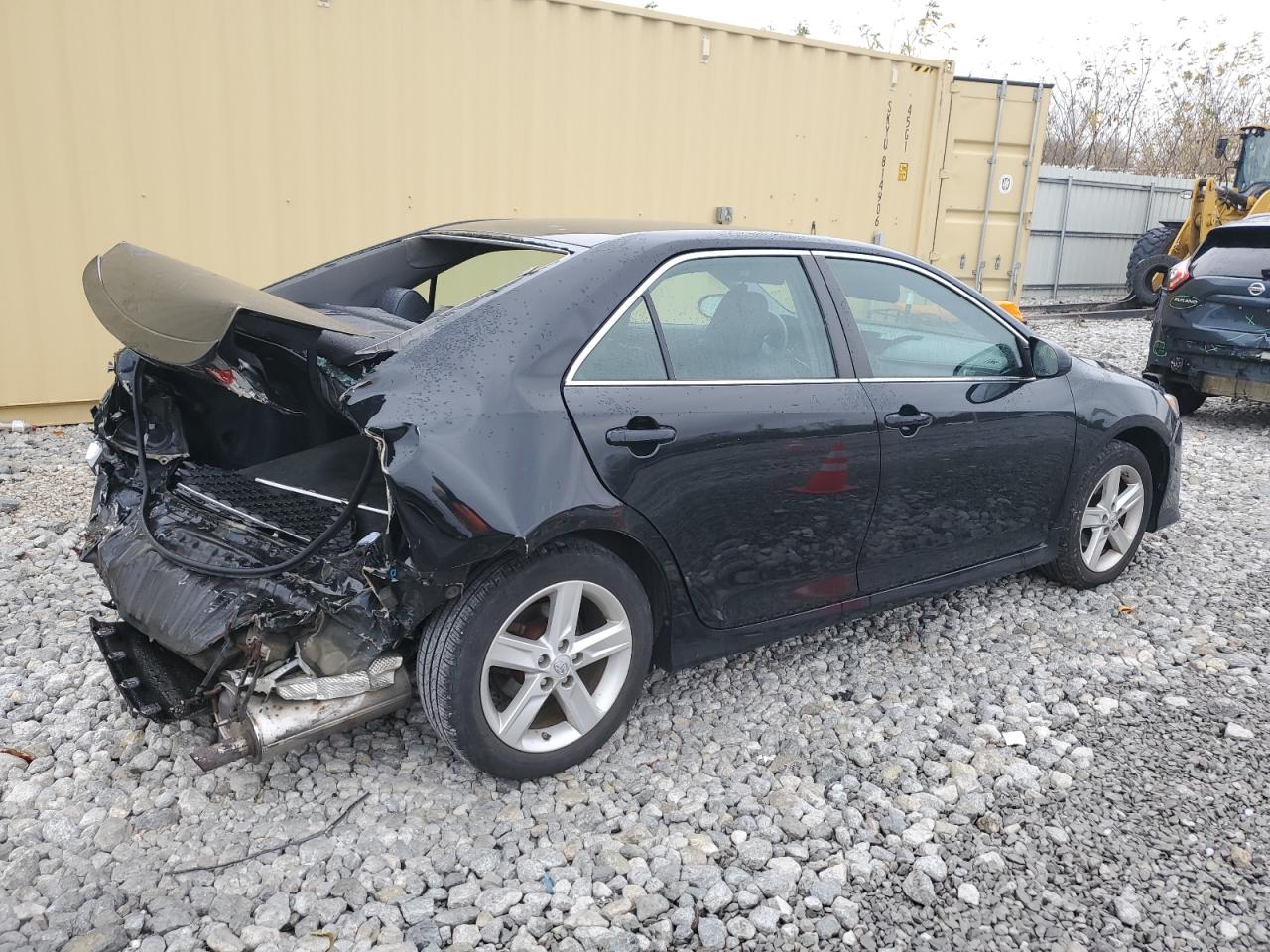 2014 Toyota Camry - Image 3