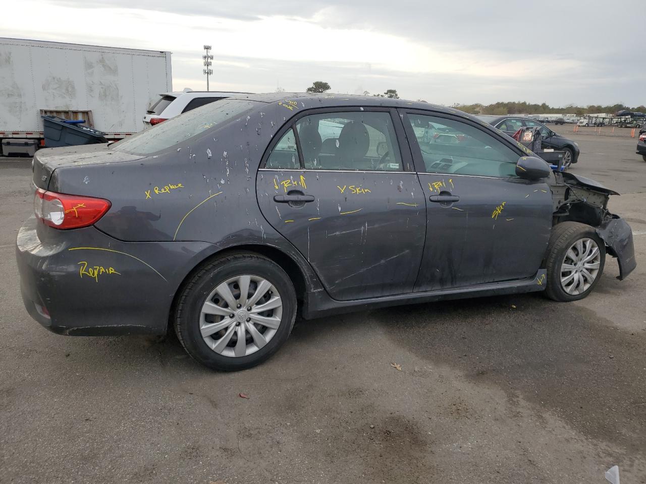 VIN 2T1BU4EE1DC998020 2013 TOYOTA COROLLA no.3