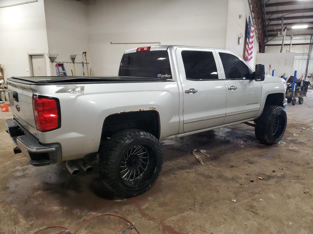 2014 Chevrolet Silverado - Image 3