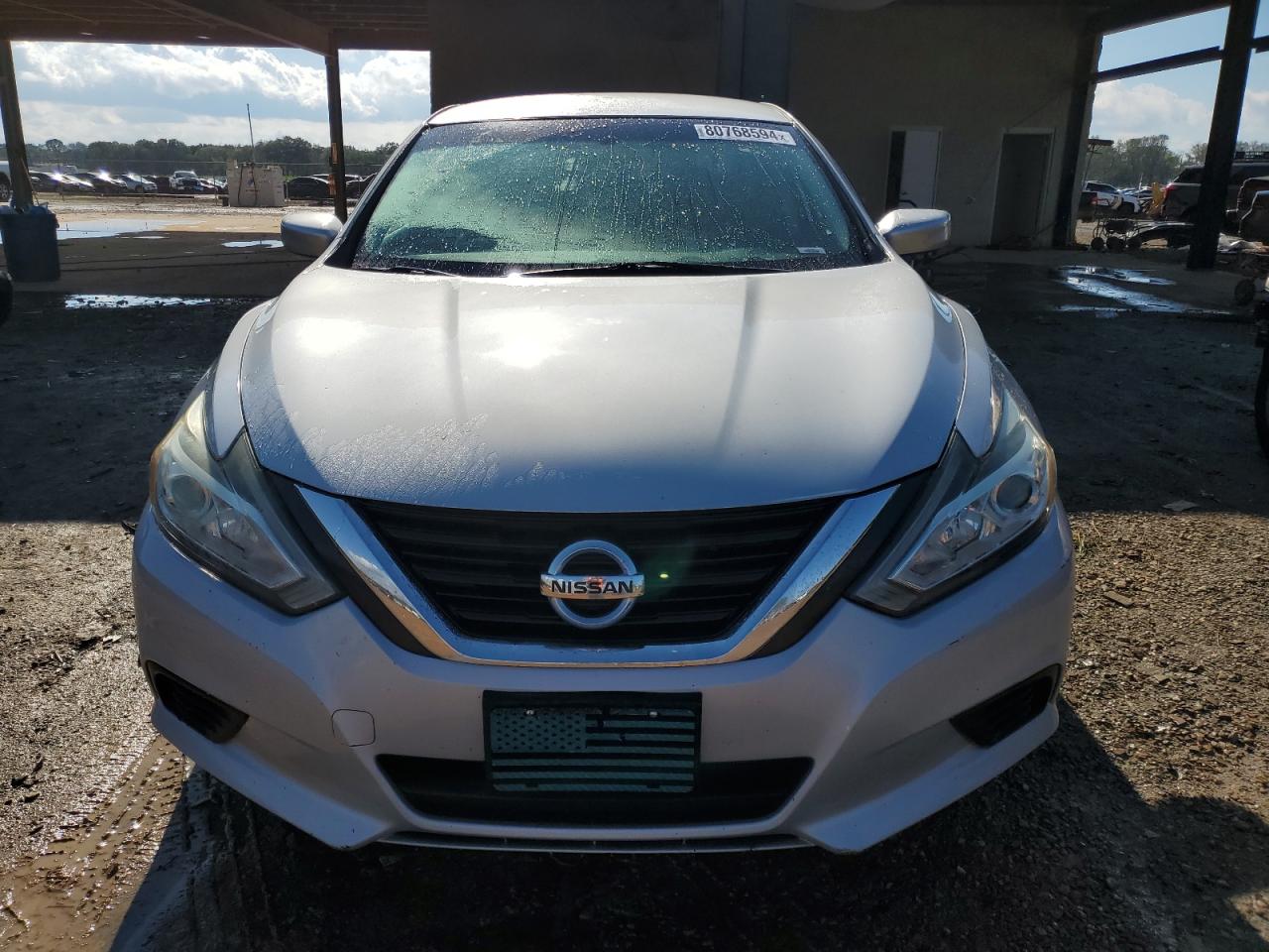 2016 Nissan Altima - Image 5