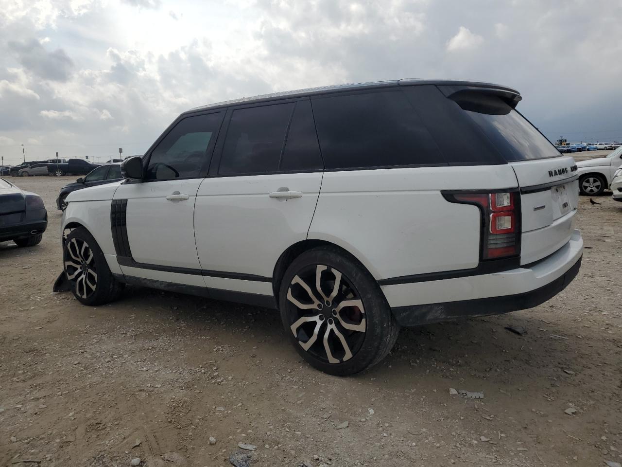 VIN SALGS2TF7FA233972 2015 LAND ROVER RANGEROVER no.2