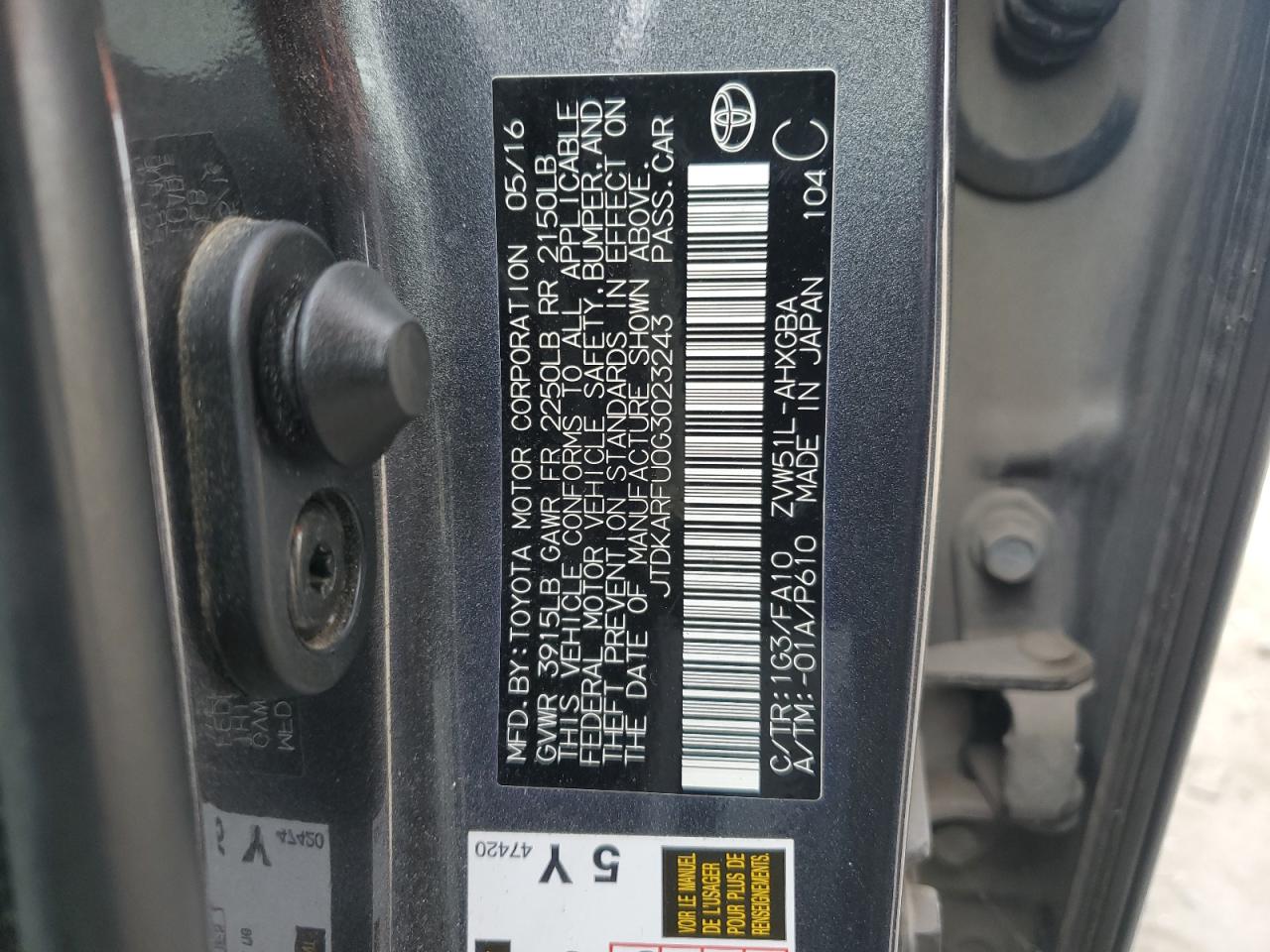 2016 Toyota Prius - Image 13