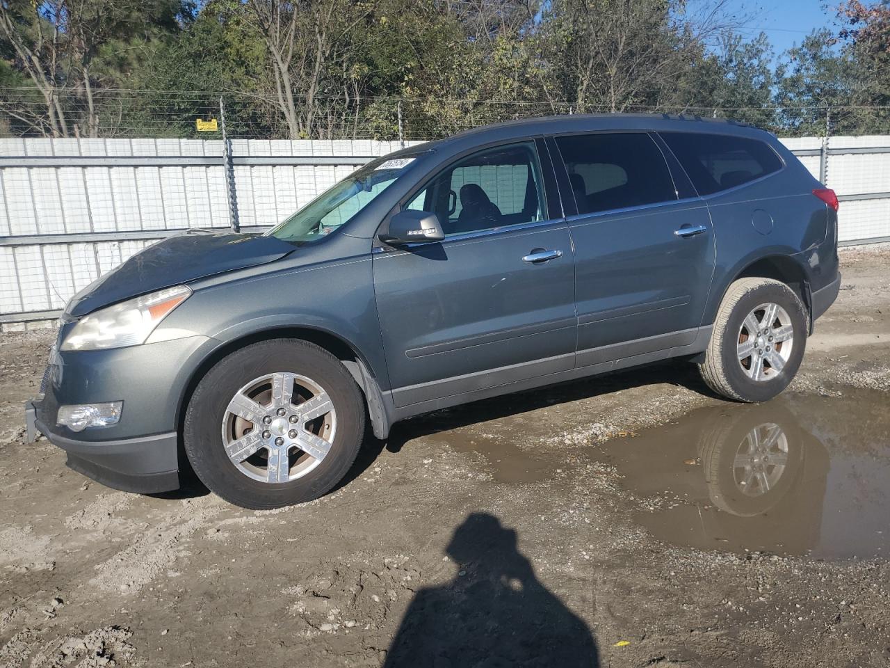 2011 Chevrolet Traverse - Image 1