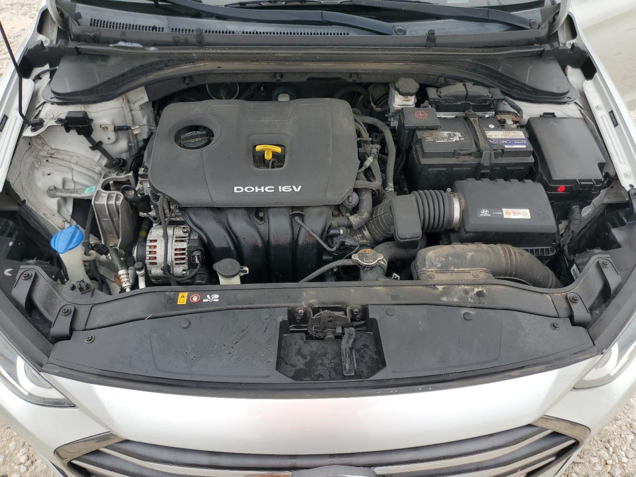 2017 Hyundai Elantra - Image 11