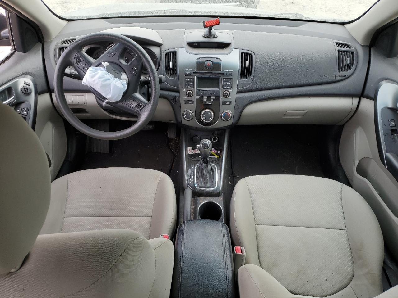 2013 Kia Forte - Image 8