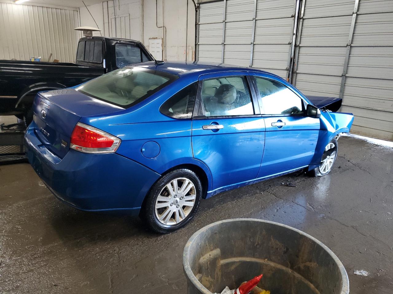 2010 Ford Focus - Image 3