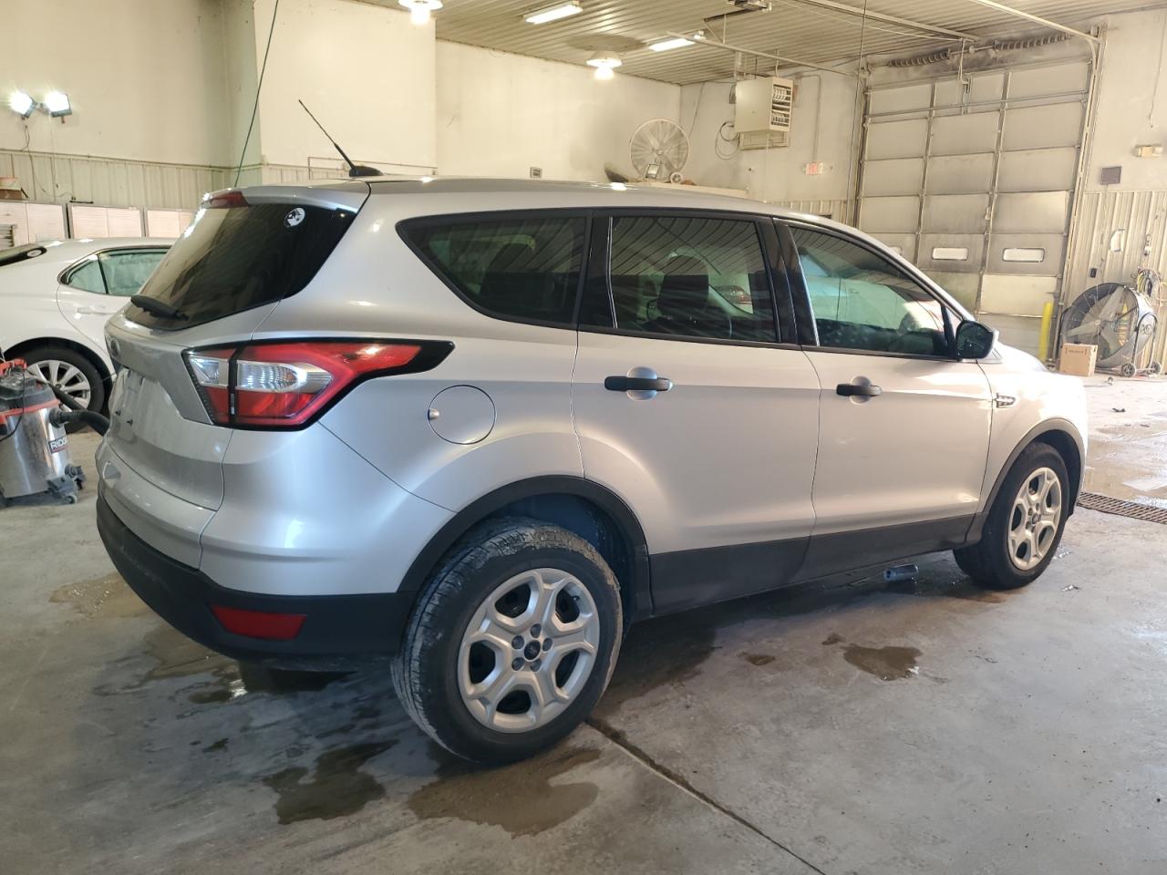 1FMCU0F76JUD20936 FORD ESCAPE 2018