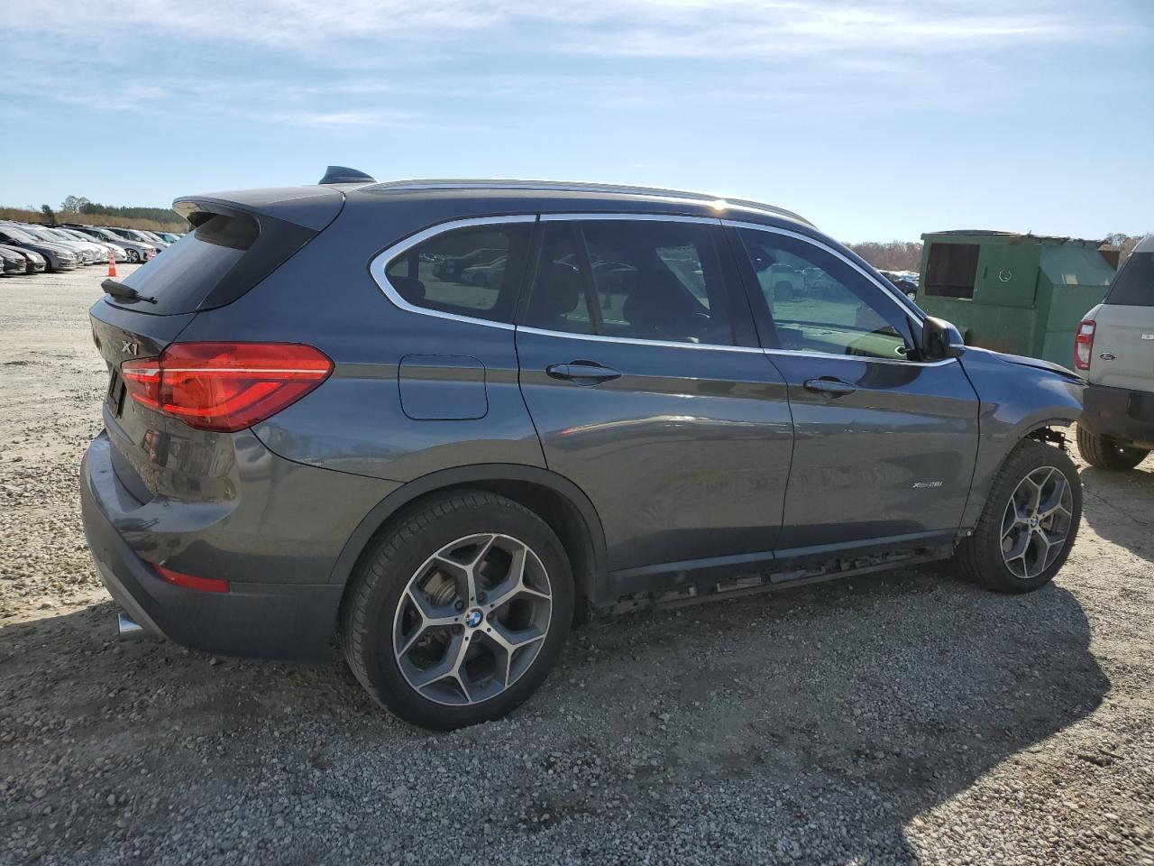 VIN WBXHT3C38G5E49849 2016 BMW X1 no.3