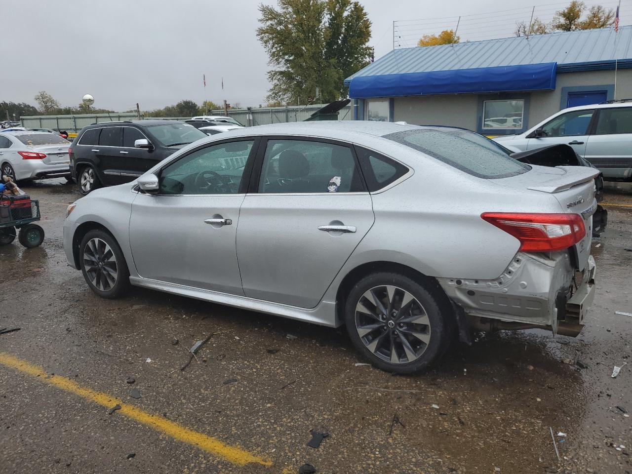 3N1AB7AP5HY260675 NISSAN SENTRA 2017