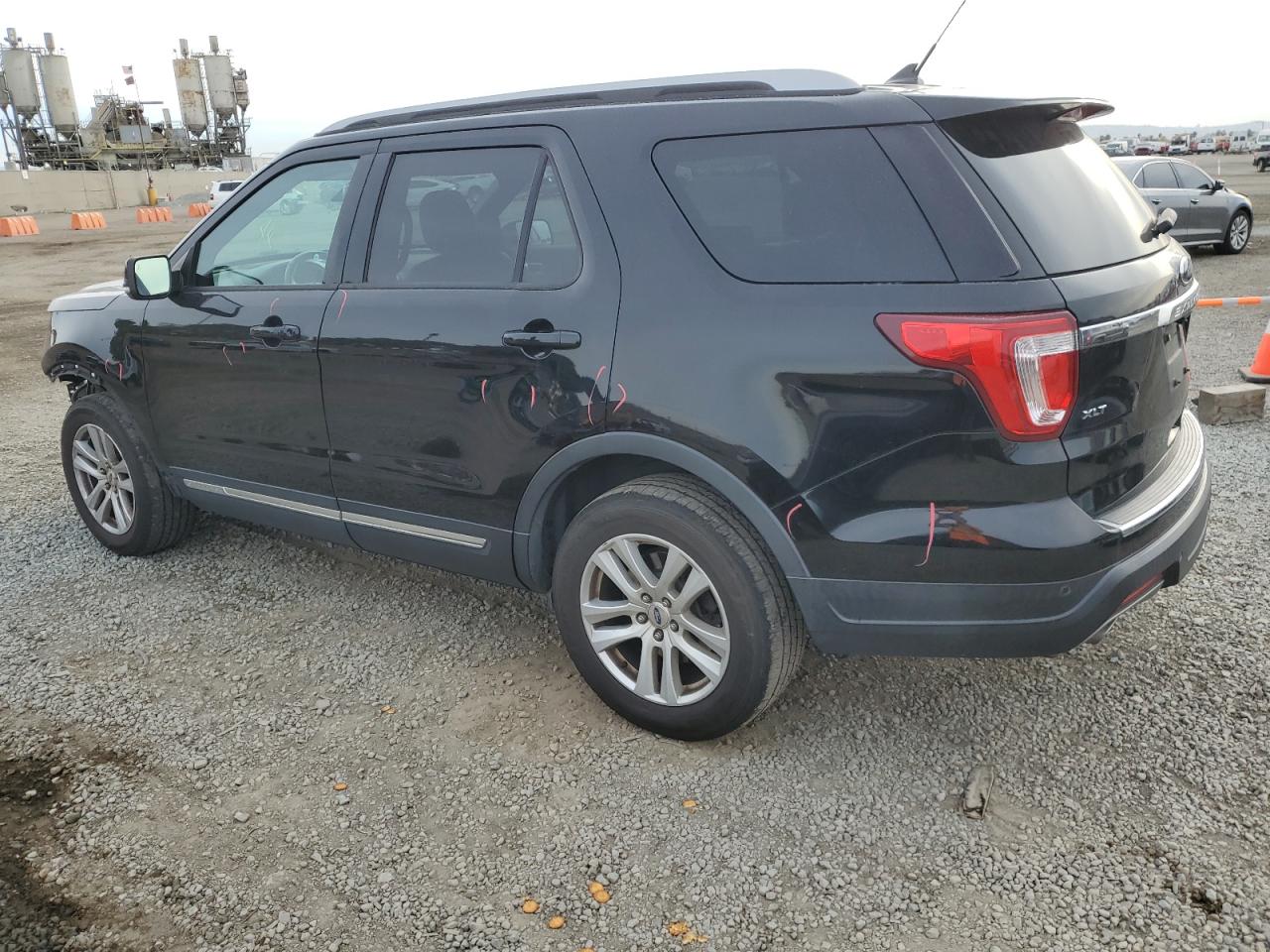 VIN 1FM5K8D80JGB94855 2018 FORD EXPLORER no.2