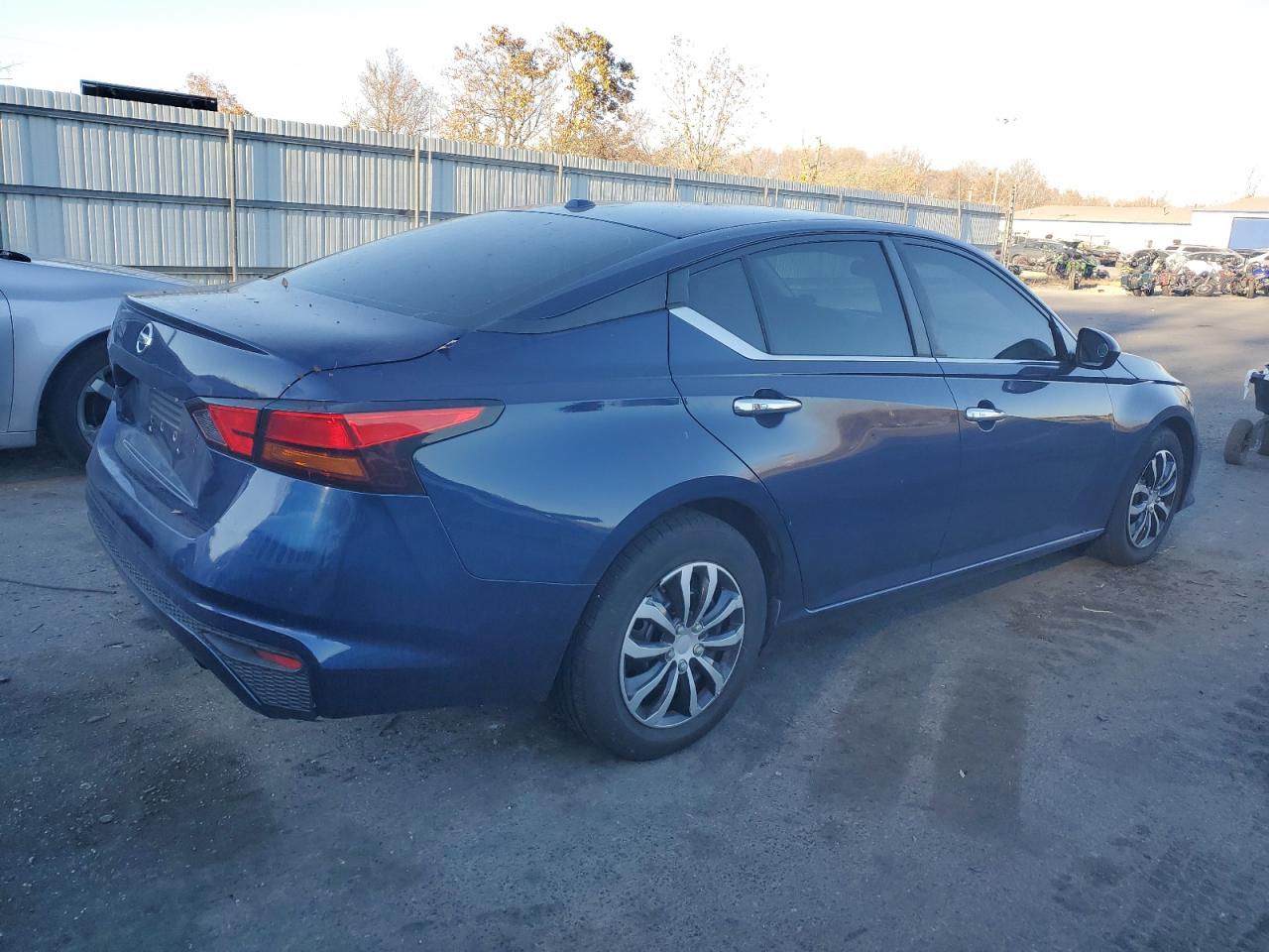 2019 Nissan Altima - Image 3