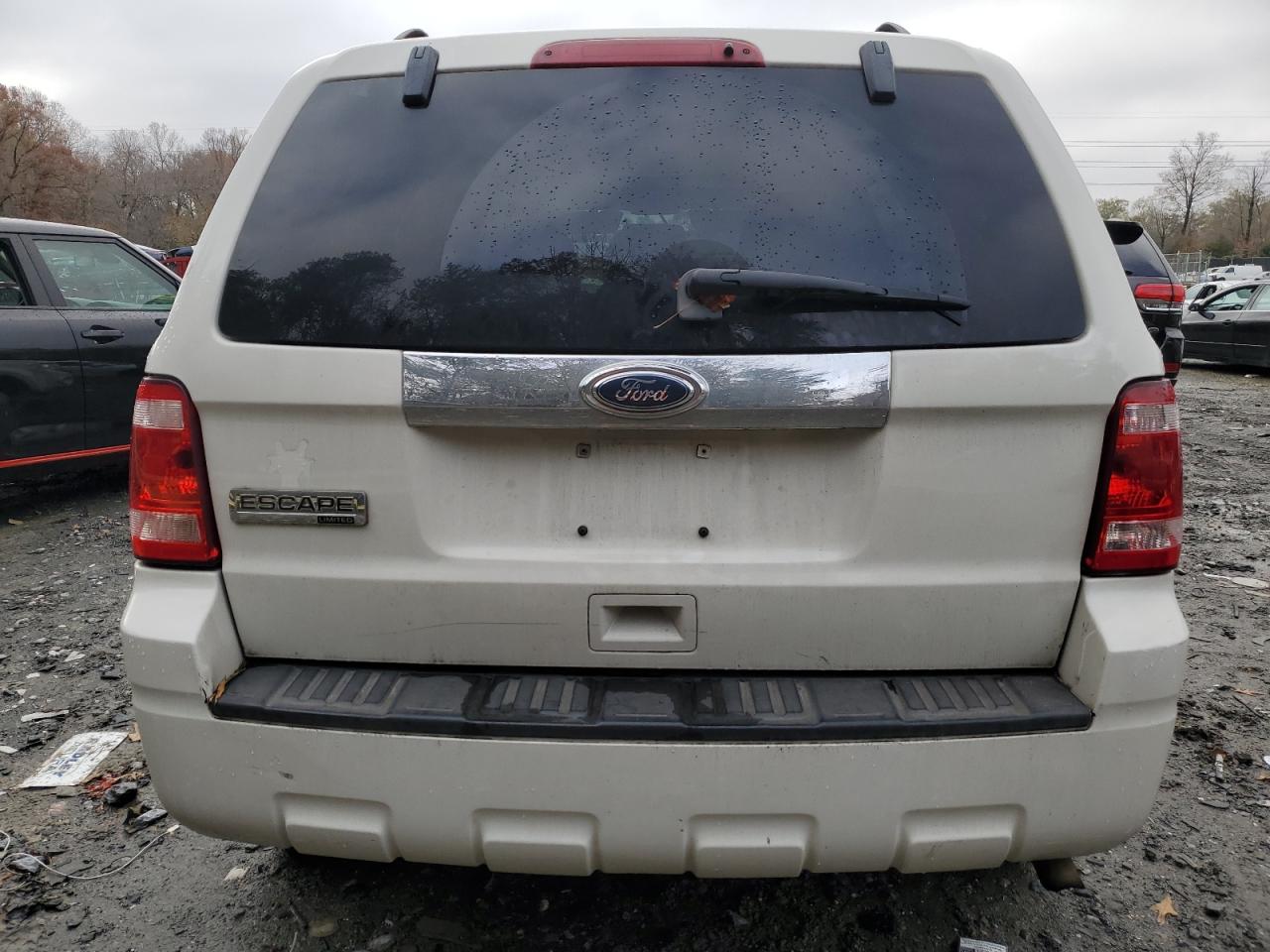 2010 Ford Escape - Image 6